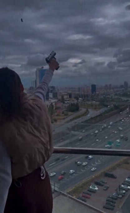 İstanbul'un göbeğinde maganda dehşeti: Rezidanstan silahla havaya ateş açtı